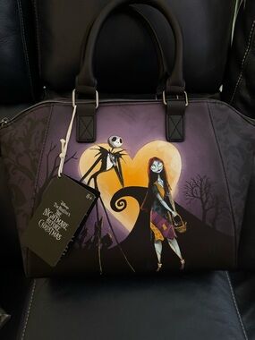 Loungefly Disney NWT NBC Jack & Sally Heart Moon Satchel Bag